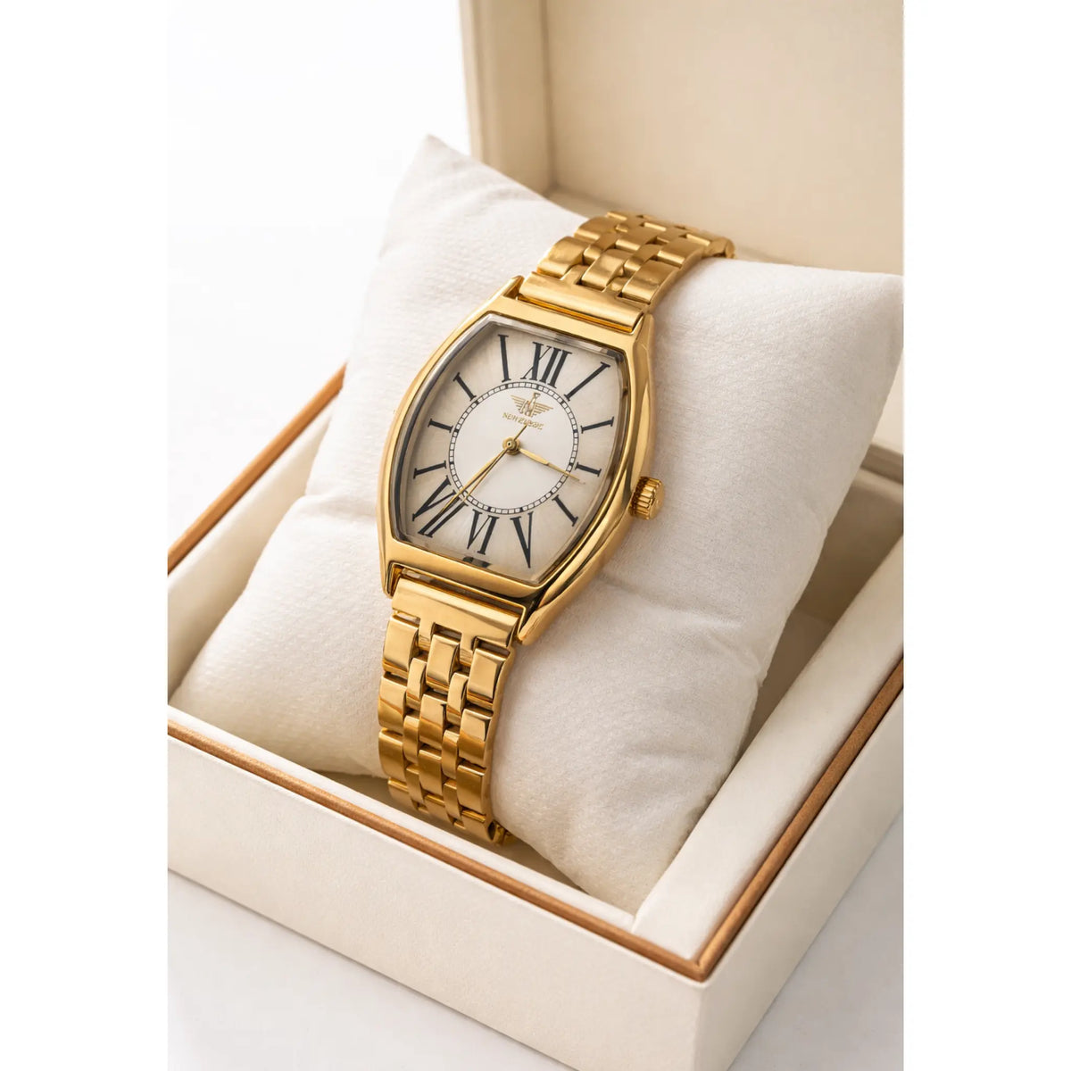 Heritage Gold Tonneau Watch – Classic Roman Numeral Edition